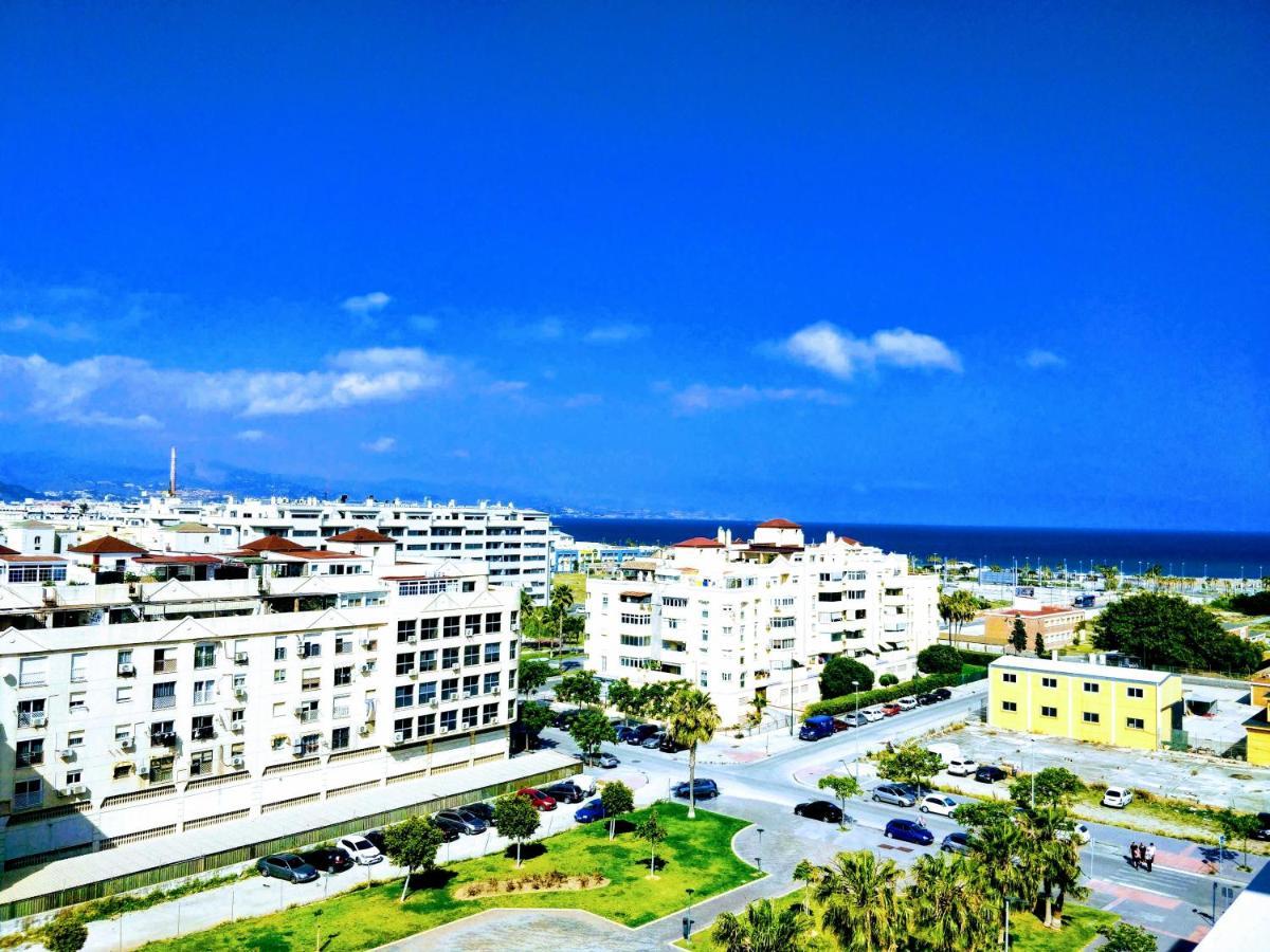 شقة Atico Con Piscina Y Vistas Al Mar Habitat Litoral مالقة المظهر الخارجي الصورة