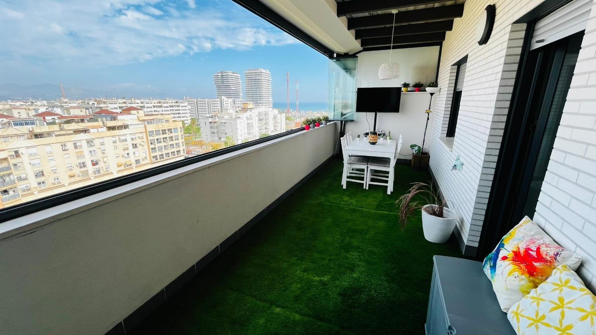 شقة Atico Con Piscina Y Vistas Al Mar Habitat Litoral مالقة المظهر الخارجي الصورة